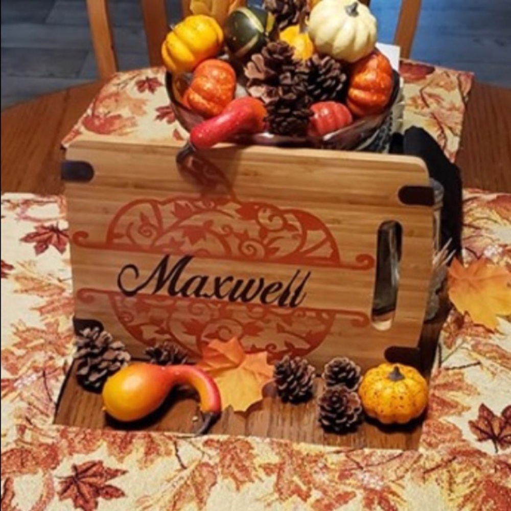 Cutting board with vinyl